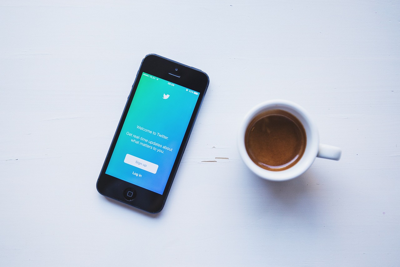 Social Media Security - Balancing Fun and Privacy